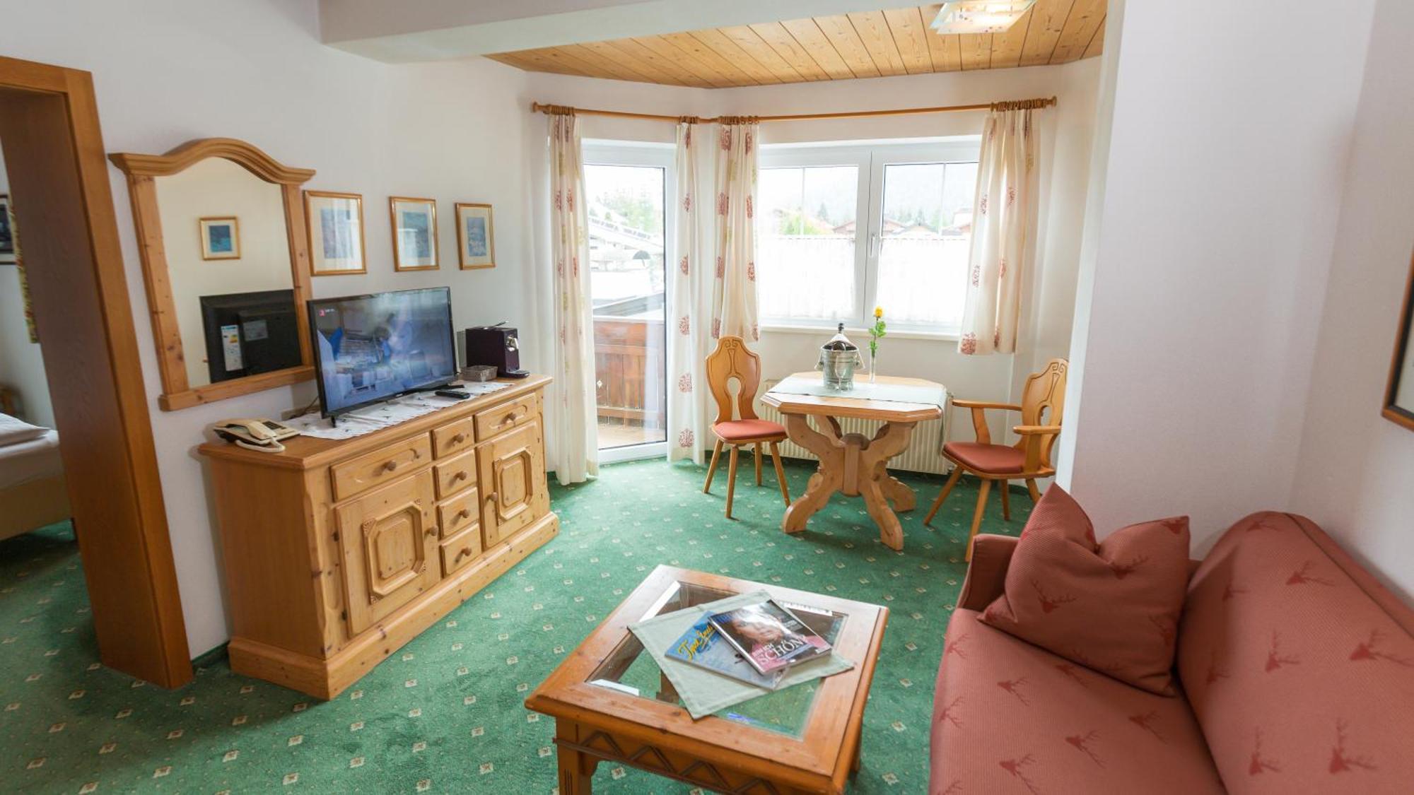 Flat Hotel Seefeld in Tirol Værelse billede